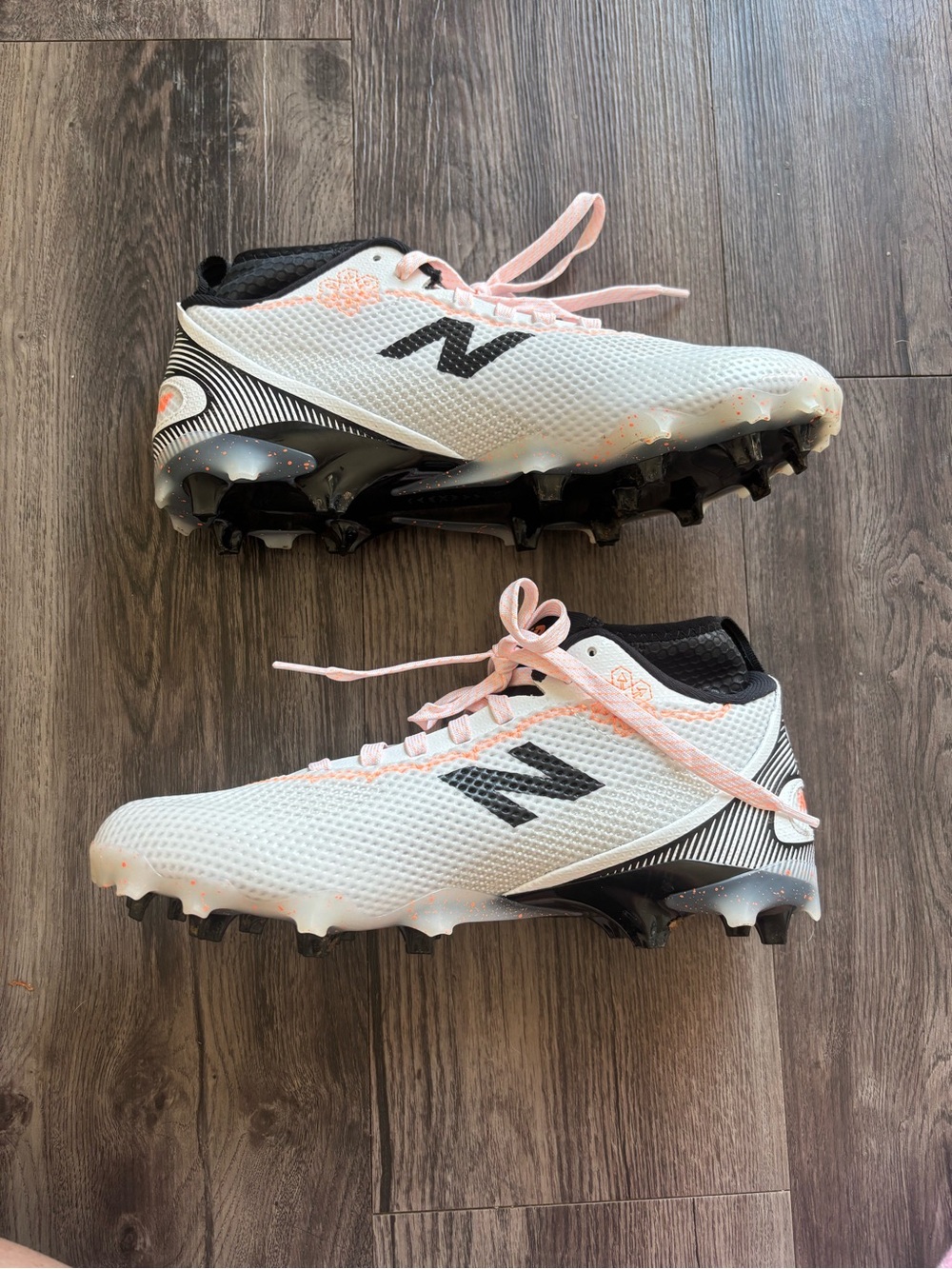 New Balance Lacrosse Cleats - Picture 3 of 7